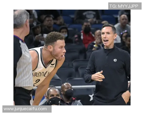 勇士与篮网对决精彩纷呈CCTV5直播引发球迷热议